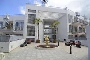 Arena Apartahotel